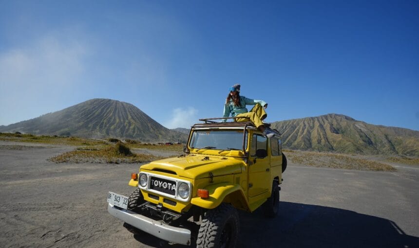 Bromo Trip Transportation and Jeep with Documentation