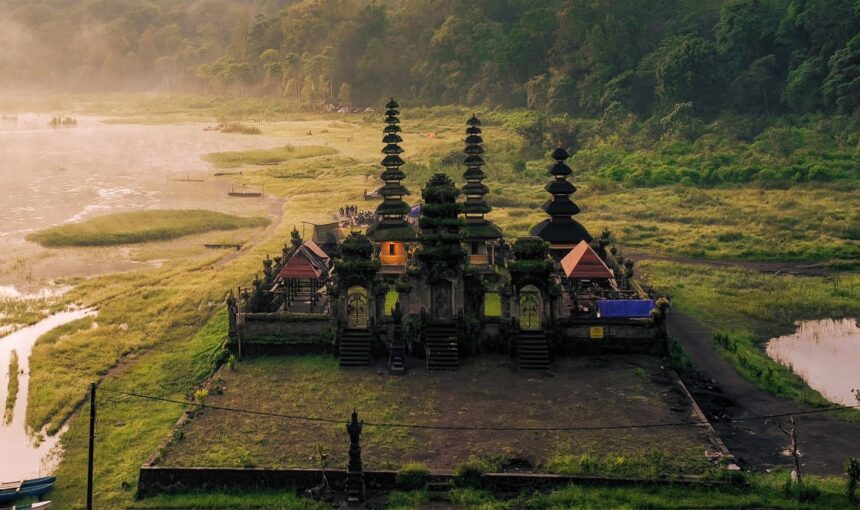 Bromo Tour Package from Bali, Explore Volcanoes and Beach