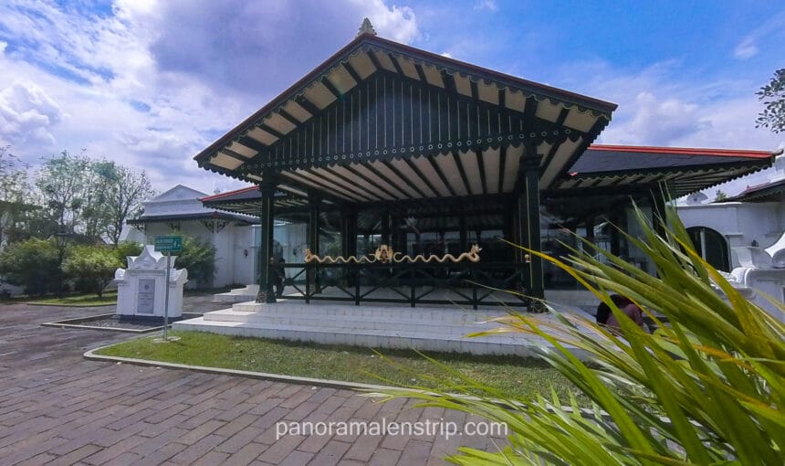 Yogyakarta Royal Palace: History, Culture & Visitor Guide