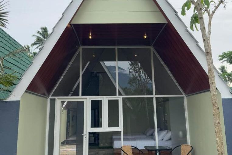 Hotels Near Tumpak Sewu: Glamping & Luxury Stays in Lumajang